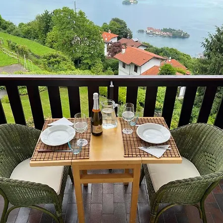 Casa Pinna Di Stresa Lägenhet Levo